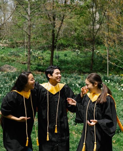 Купить диплом переводчика в Новоалександровске