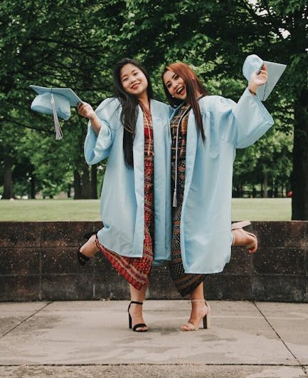 Купить красный диплом в Реутове