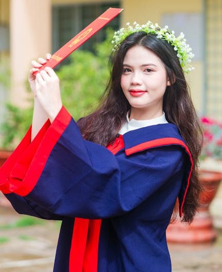 Купить диплом медсестры в Луховицах